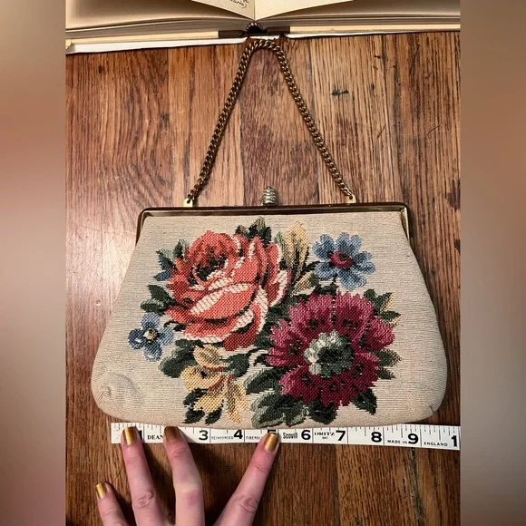 Vintage Tapestry Needlepoint Floral Purse - Picture 4 of 7